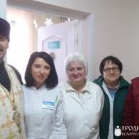 Настоятель и хор храма святителя Николая поздравили с Рождеством пациентов Берестовицкой районной больницы