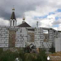 На приходе Святой Троицы поселка Зельва организовали сладкий стол в честь открытия нового здания воскресной школы