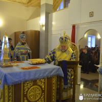 Архиепископ Артемий совершил литургию в малом храме прихода в честь иконы Божией Матери «Взыскание погибших»