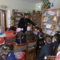 Встреча со священником в библиотеке поселка Острино