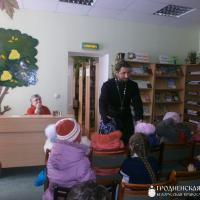 Встреча со священником в библиотеке поселка Острино
