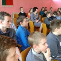 Ученики воскресной школы храма поселка Красносельский встретились с клириком кафедрального собора Волковыска