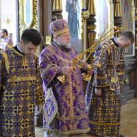 В Великий Четверток архиепископ Артемий совершил литургию в кафедральном соборе Гродно