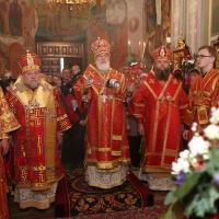 Архиепископ Артемий сослужил Патриаршему Экзарху за Пасхальной вечерней в Рождество-Богородичном монастыре