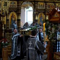 Архиепископ Артемий совершил вечерню с чином выноса плащаницы в кафедральном соборе Гродно