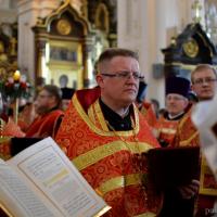 Архиепископ Артемий возглавил Пасхальную вечерню в кафедральном соборе города Гродно