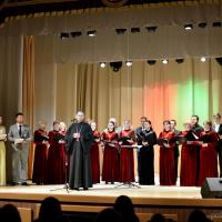 Духовенство и хор Покровского собора приняли участие в благотворительной акции &quot;Пасхальная радуга&quot;