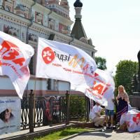 &quot;Свеча памяти&quot; и молебен о защите жизни: у Покровского собора продолжается пролайф-марафон