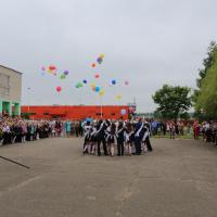 Благочинный Зельвенского округа посетил торжественные линейки в школах поселка