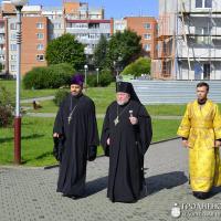 Архиепископ Артемий совершил литургию в кафедральном соборе города Волковыска