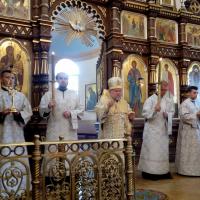 Накануне праздника Преображения Господня архиепископ Артемий совершил всенощное бдение в Покровском соборе