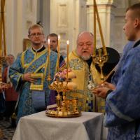 В канун праздника Рождества Пресвятой Богородицы архиепископ Артемий совершил всенощное бдение в Покровском соборе