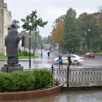 В день Рождества Пресвятой Богородицы в Покровском соборе совершили литургию и устроили праздник для прихожан