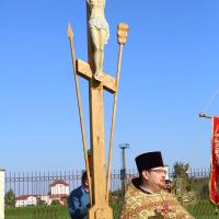 В поселке Зельве установили поклонный крест