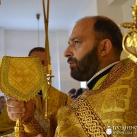 Архиепископ Артемий совершил литургию в нижнем храме прихода Богоявления Господня города Щучин