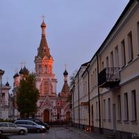 В Клубе православного общения выступила писательница и педагог Елена Михаленко