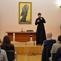 Священник-видеоблогер выступил в Клубе православного общения при Покровском соборе