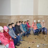 Настоятель храма агрогородка Квасовка встретился с учениками местной школы