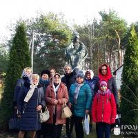 Прихожане и дети воскресной школы прихода Рождества Христова совершили паломничество в Лавришевский монастырь
