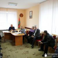 Благочинный Зельвенского округа принял участие в мероприятии «Ярмарка трудоустройства»