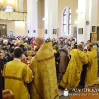Архиепископ Артемий совершил литургию в храме в честь иконы Божией Матери «Всех скорбящих Радость» города Мосты