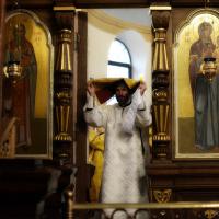 В Неделю Святых Праотец Архиепископ Артемий совершил в Покровском соборе Божественную литургию и иерейскую хиротонию