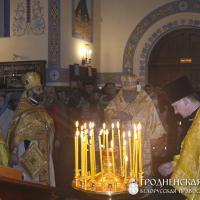 Архиепископ Артемий совершил литургию в храме блаженной Ксении Петербургской города Гродно