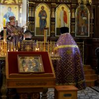 В Неделю Торжества Православия архиепископ Артемий возглавил литургию в Покровском соборе