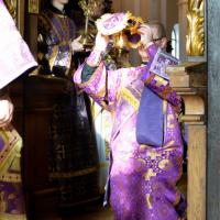 В Неделю Торжества Православия архиепископ Артемий возглавил литургию в Покровском соборе