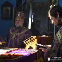 Архиепископ Артемий совершил Божественную литургию в храме Благовещения Пресвятой Богородицы деревни Житомля
