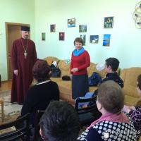 Священник посетил отделение дневного пребывания людей пожилого возраста поселка Берестовица