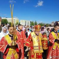 Архиепископ Артемий совершил литургию в храме великомученика Георгия поселка Красносельский