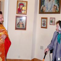 В храме святителя Луки открылась выставка работ Валентины Дмитриевны Петюк