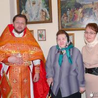 В храме святителя Луки открылась выставка работ Валентины Дмитриевны Петюк