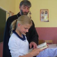Священник принял участие в мероприятии, посвященном Дню славянской письменности в школе №1 Скиделя