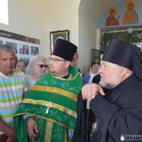 В день Святой Троицы архиепископ Артемий совершил литургию в храме поселка Зельва