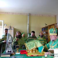 Архиепископ Артемий совершил литургию в храме преподобного Мартина Туровского деревни Желудок