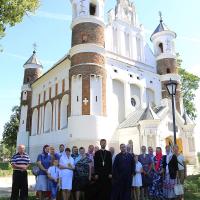 Прихожане храма поселка Зельва совершили паломничество к почитаемым святыням Щучинского благочиния