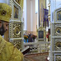 Архиепископ Артемий совершил литургию в храме деревни Деречин