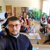 Священник провел беседу с учениками Коптевской средней школы