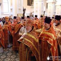 В день памяти своего небесного покровителя архиепископ Артемий совершил литургию в кафедральном соборе Гродно