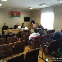 Священник принял участие в профилактической беседе в Зельвенском РОВД