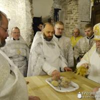 Архиепископ Артемий совершил освящение престола обновленной Коложской церкви
