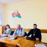 Священник принял участие в работе круглого стола в Волковысском аграрном колледже