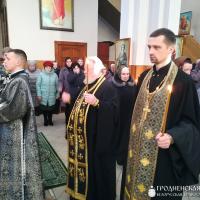 Архиепископ Артемий совершил  повечерие с чтением Великого канона в кафедральном соборе Волковыска