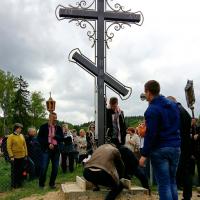 В деревне Горностаевичи установили поклонный крест