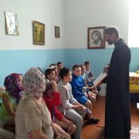 В день Святого Духа учащиеся пришкольного летнего лагеря посетили церковь Воздвижения Креста Господня д. Головачи