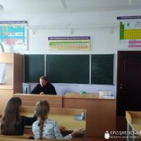 Священник провел беседу о ценности жизни в школе №2 города Мосты