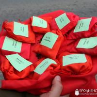 Благочинный Зельвенского округа принял участие в акции по передачи земли с мест воинской славы