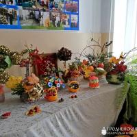 Осенняя выставка поделок в воскресной школе кафедрального собора Волковыска